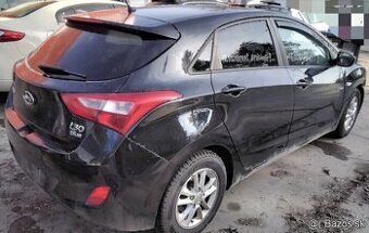 Hyundai i30 1.6 CRDI 2012 predám MOTOR D4FB, DVERE, TRYSKY 0