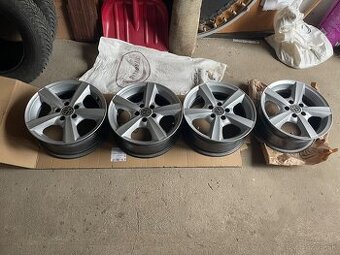 Hliníkové disky R15 5x100 Golf 4