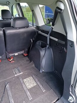 Peugeot 4007 2.2 HDi Allure DCS