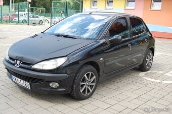 Predám Peugeot 206 1.1 benzín