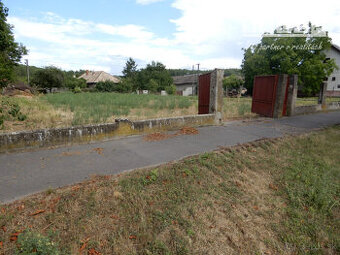 Slnečný pozemok 812 m2, Hronovce, okr. Levice