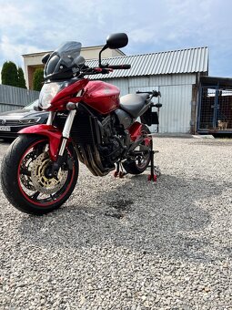 Honda cb600f Hornet