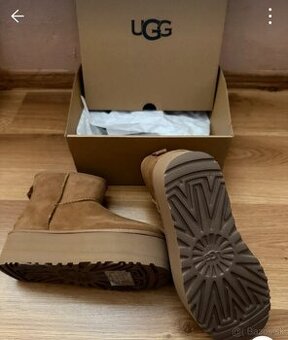 UGG Classic Mini Platform 37