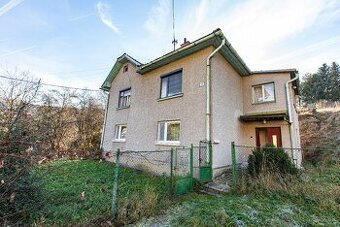 Rodinný dom v obci Beňuš na predaj - 1