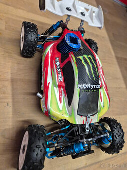 RC benzínové auto 1:8