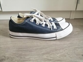 Converse modre nizke