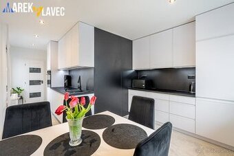 Veľký 3-izbový byt po kompletnej rekonštrukcii v top lokalit