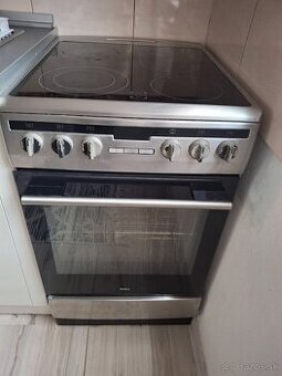 Predám elektricky sporák