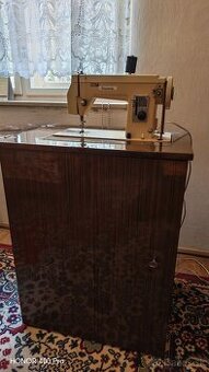 Šijací stroj Lucznik