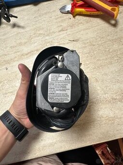 Predám náhradné diely octavia 2 facelift 2010