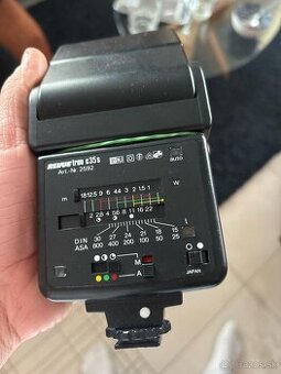 Revue Tron C35S / Revuetron C35S externý blesk