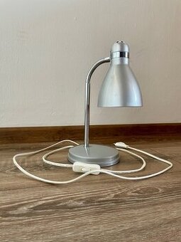 Stolná lampa