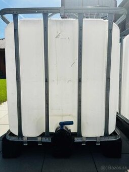 Nádrž na vodu 1000 l