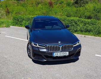 BMW 540i xDrive 2022 TOP výbava