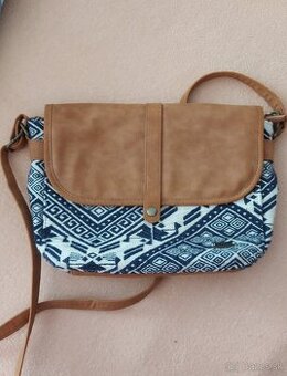 Kabelka Roxy (crossbody)