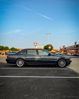 BMW 740iL E38