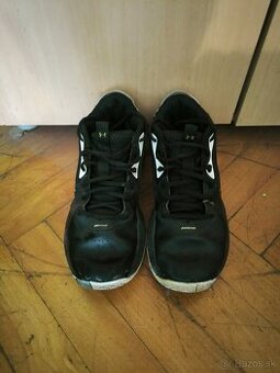 Unisex topánky Under Armour UA Lockdown 6