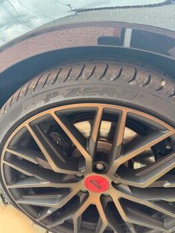 Pirelli P zero