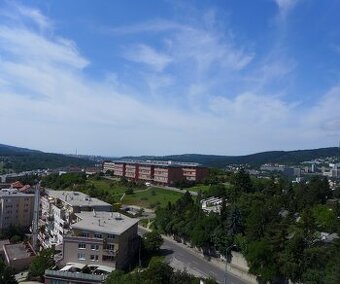 3i. byt 104m, Tichá ul., loggia 12m, pri Horskom parku, BA I - 1