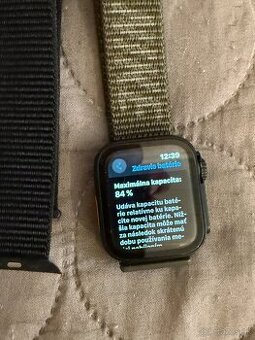 Apple Watch 4 (44 mm)