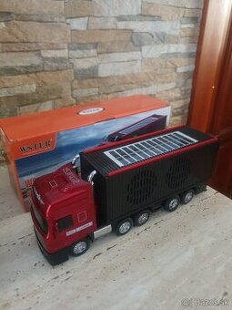 Predam nove radio WSTER-kamion-SOLAR