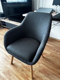 Kreslo z Jysk🔥Pôvodná cena: 120€, NOVÉ, 100% Stav, Sivá/Dub