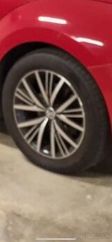 Bridgeston  215/55 r17 letne pneu