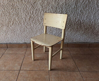 Detská drevená  stolička