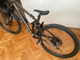 Horský trailový bicykel GHOST Riot Trail Essential 29