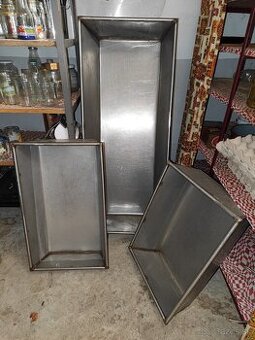 Nerezové nádoby na meso