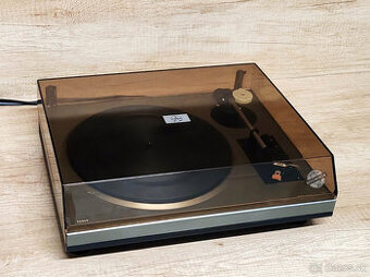 Gramofón Tesla NC300