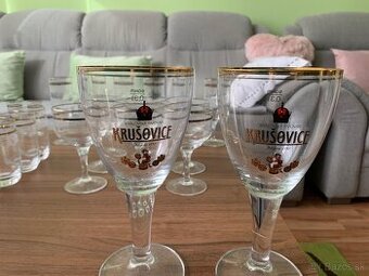 Poháre na víno, šampanské, pivo, koňak, vodu, TOP STAV