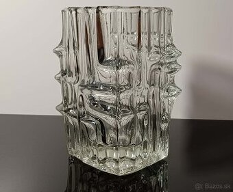 Staré československé sklo, váza Vladislav Urban rok 1968