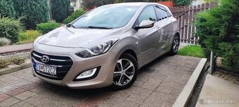 Hyundai i30 1.6, CRDi - 1.majiteľ kúpene na Slovensku