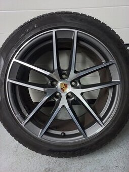 Porsche Macan 20" zimni sada Pirelli DOT 3522 TOP 7mm