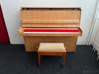 Zánovní Petrof 115 VIII rok 2003.Záruka 2 roky