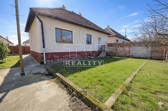 Svetlý 3-izbový rodinný dom po rekonštrukcii s veľkým...