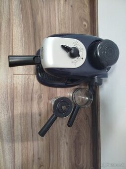 Predám pákový kávovar De’Longhi