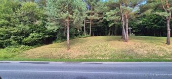 Na predaj rozsiahly pozemok 10 420 m² – Komárov