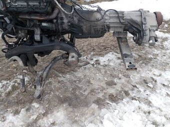 Rozpredám motor Mercedes, Chrysler, Jeep Om642