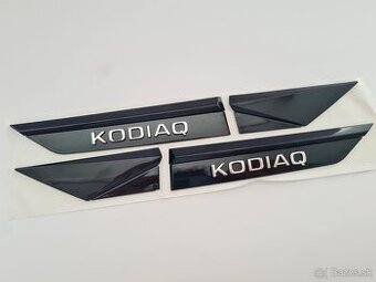Čierne nápisy / krídelka na blatník pre ŠKODA modely