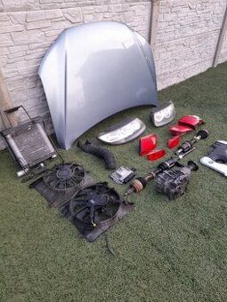 Predam veci na hyundai santa fe 2008rok