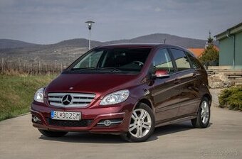 Mercedes-Benz B trieda Mercedes B180 85kW AT CVT