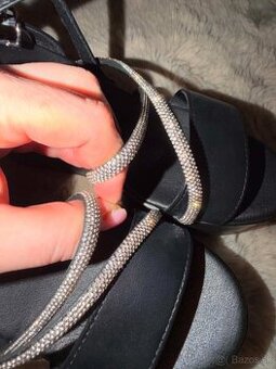 nove stylove luxusne krystalikove sandalky