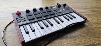 Predám Akai MPK Mini Play MK3 – kompletné balenie, ako nový