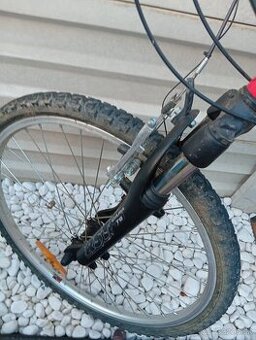 predám dievčenský bicykel stredny