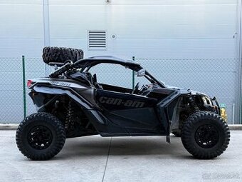 Can am Maverick turbo R