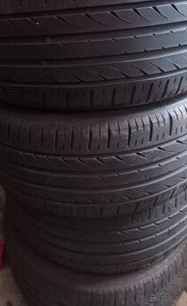 Letné pneu 215/50R18