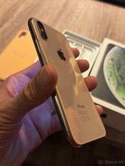 Predam Iphone XS 64 gb gold