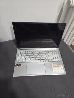 Predám notebook Asus Vivobook 15 OLED (M1505YA-OLED390W)